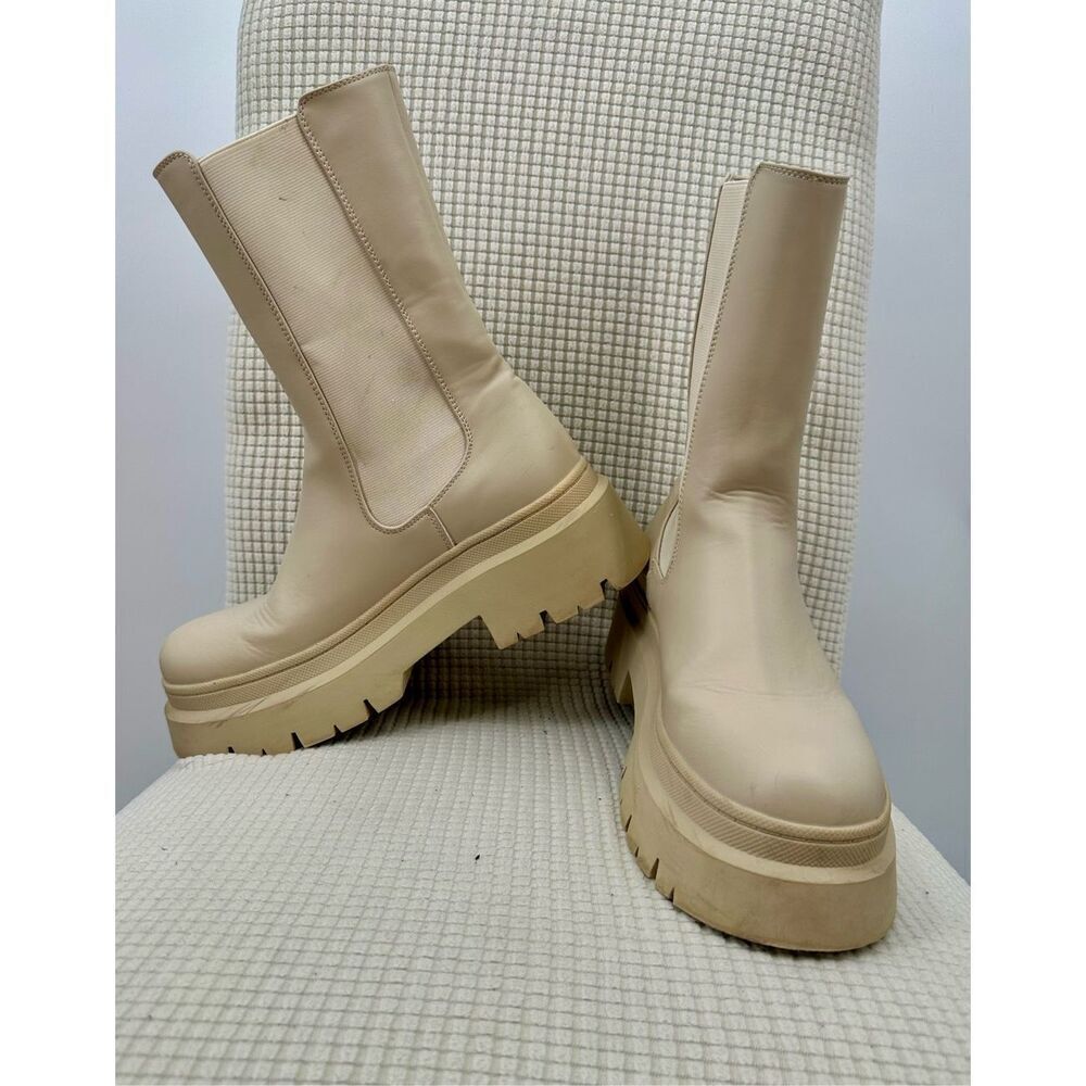 Pull & Bear size 9.5 pull on stretch boots (Euro 40)